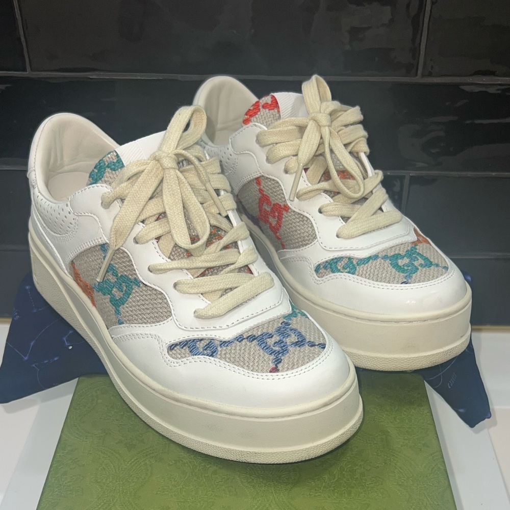 Gucci Double G Sneakers